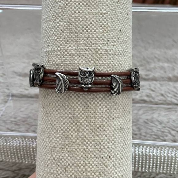 Owl Design Black and Gold or Brown and Silver Bracelet - Choose 1! - Picture 9 of 13